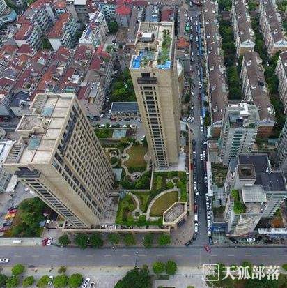 杭州临安区打通6条城市断头路 新增停车泊位2000个