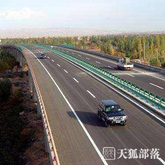 宁夏今年实施14个重点交通建设项目