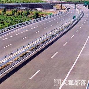 银百高速公路宁夏段工程建设正酣 计划2020年8月底通车