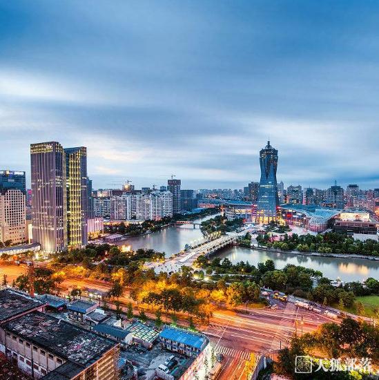 杭州的核心商圈实力在新一线城市中排名第一 