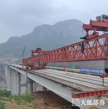 浙江诸暨235国道项目楼家坞大桥右幅T梁架设完成
