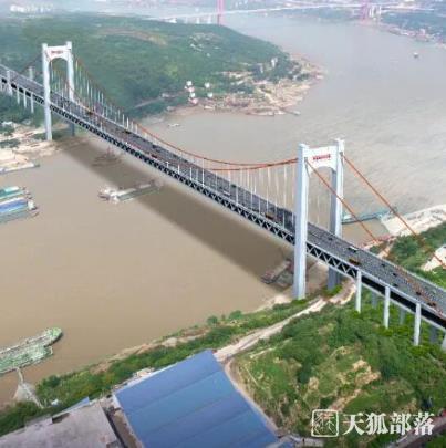 黄桷沱长江大桥已完成18个节段和下横梁的施工